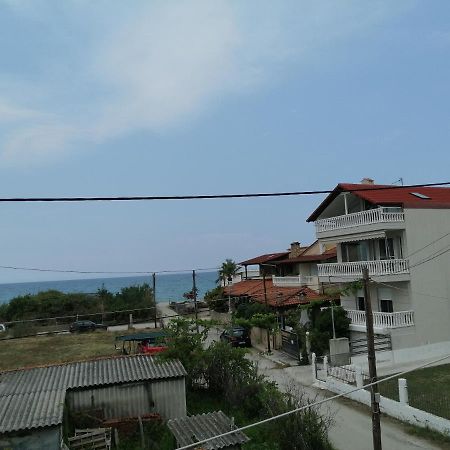 Ο Ακλόνητος Aparthotel Nea Mesagkala Ngoại thất bức ảnh