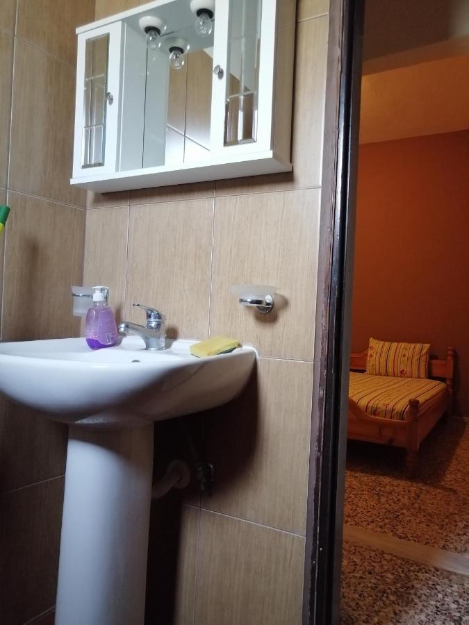 Ο Ακλόνητος Aparthotel Nea Mesagkala Ngoại thất bức ảnh