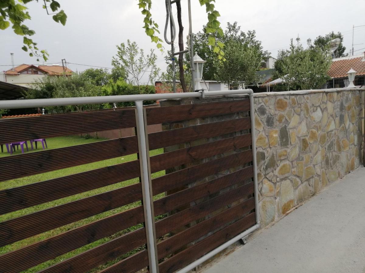 Ο Ακλόνητος Aparthotel Nea Mesagkala Ngoại thất bức ảnh