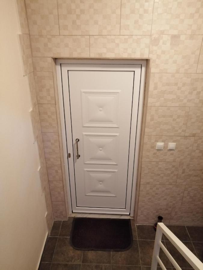 Ο Ακλόνητος Aparthotel Nea Mesagkala Ngoại thất bức ảnh